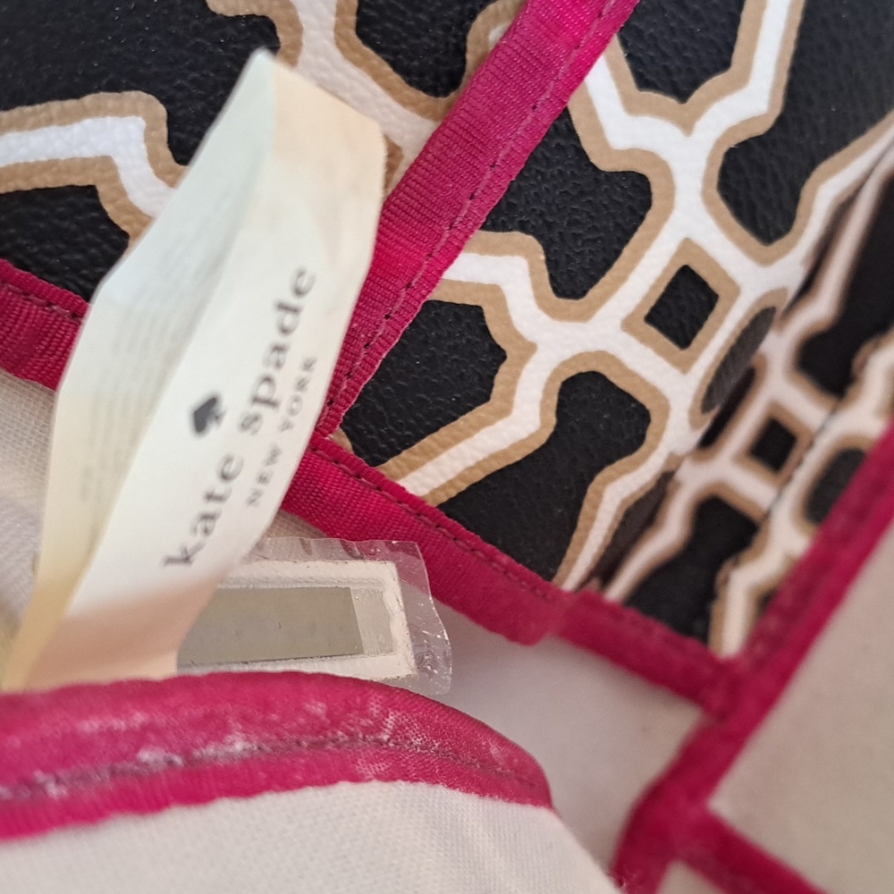 Kate Spade Black and White Large Tote Shoulder Bag Excellent Used Condition - Picture 8 of 15